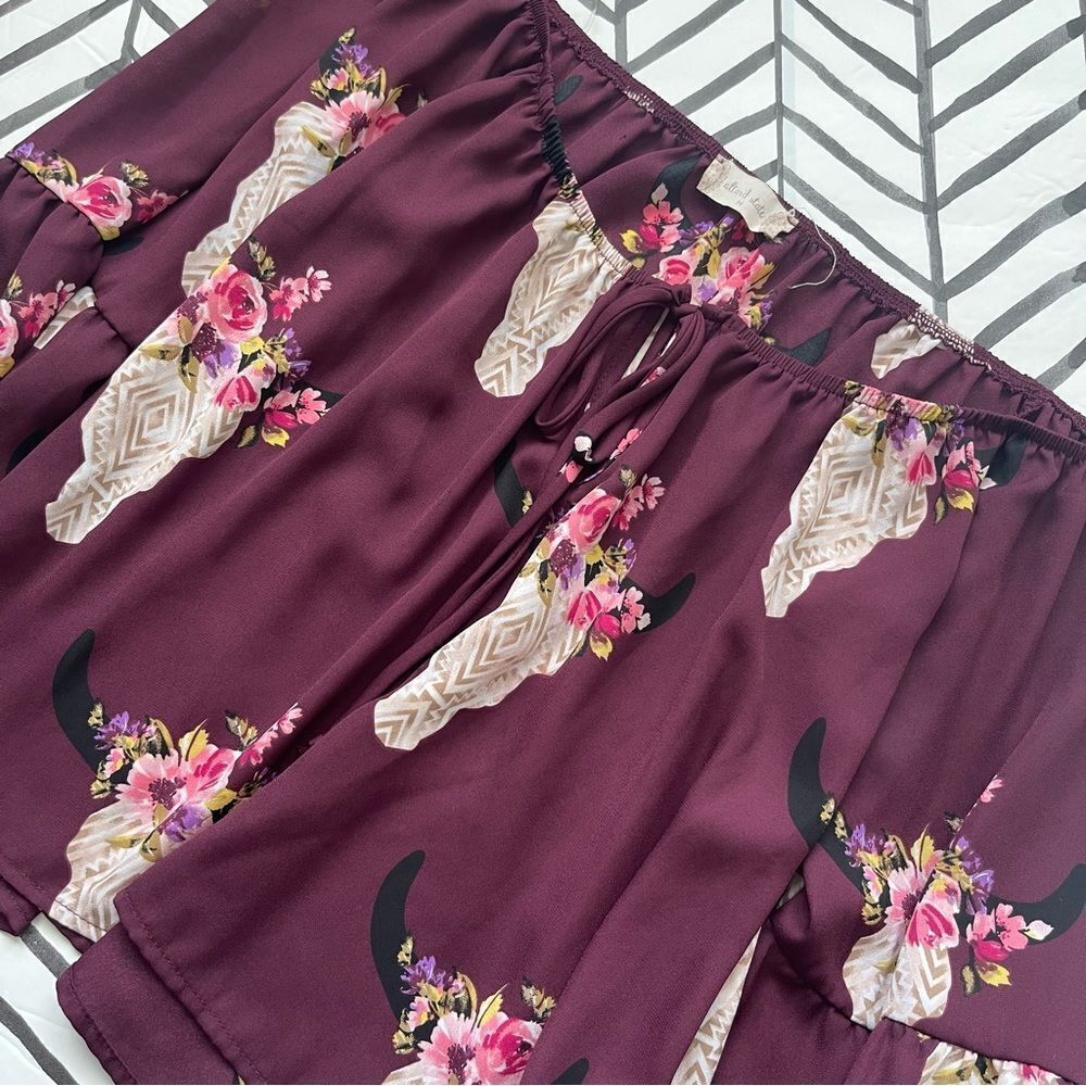 Altar'd State Cattle Skull Western Print Floral Cropped Flowy Blouse
